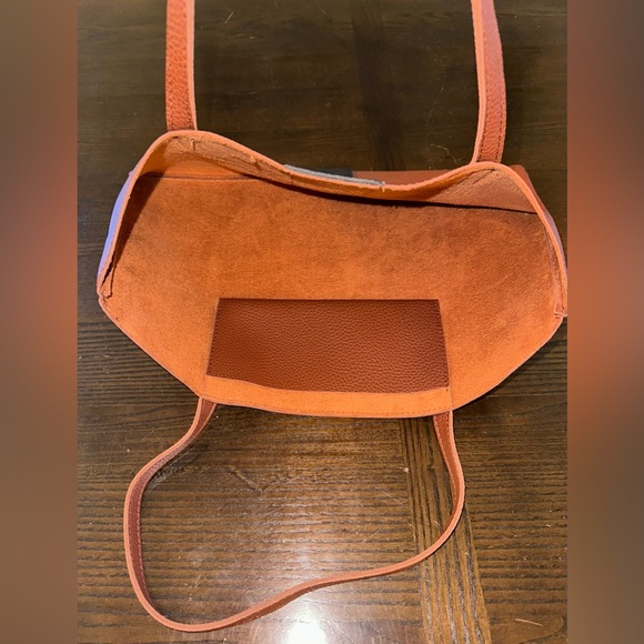 NWOT Leather purse by Vince Camuto - Picture 4 of 7